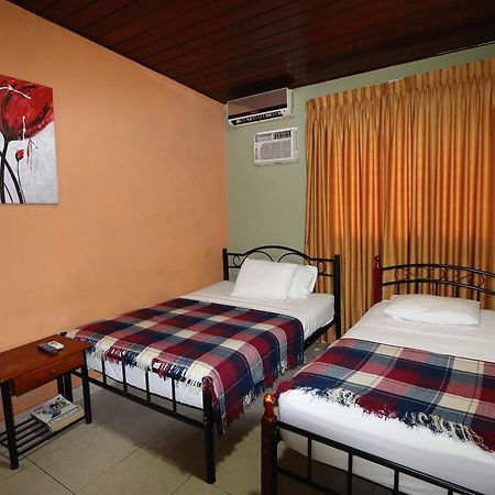 פנמה סיטי Hostal Cocos Inn מראה חיצוני תמונה