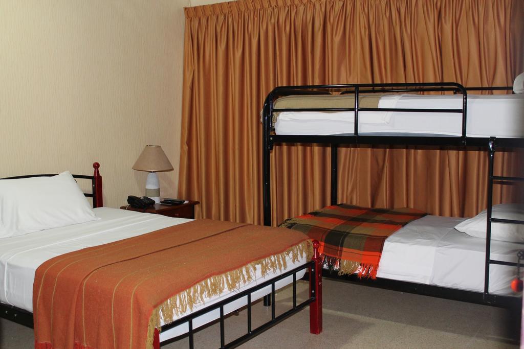 פנמה סיטי Hostal Cocos Inn מראה חיצוני תמונה
