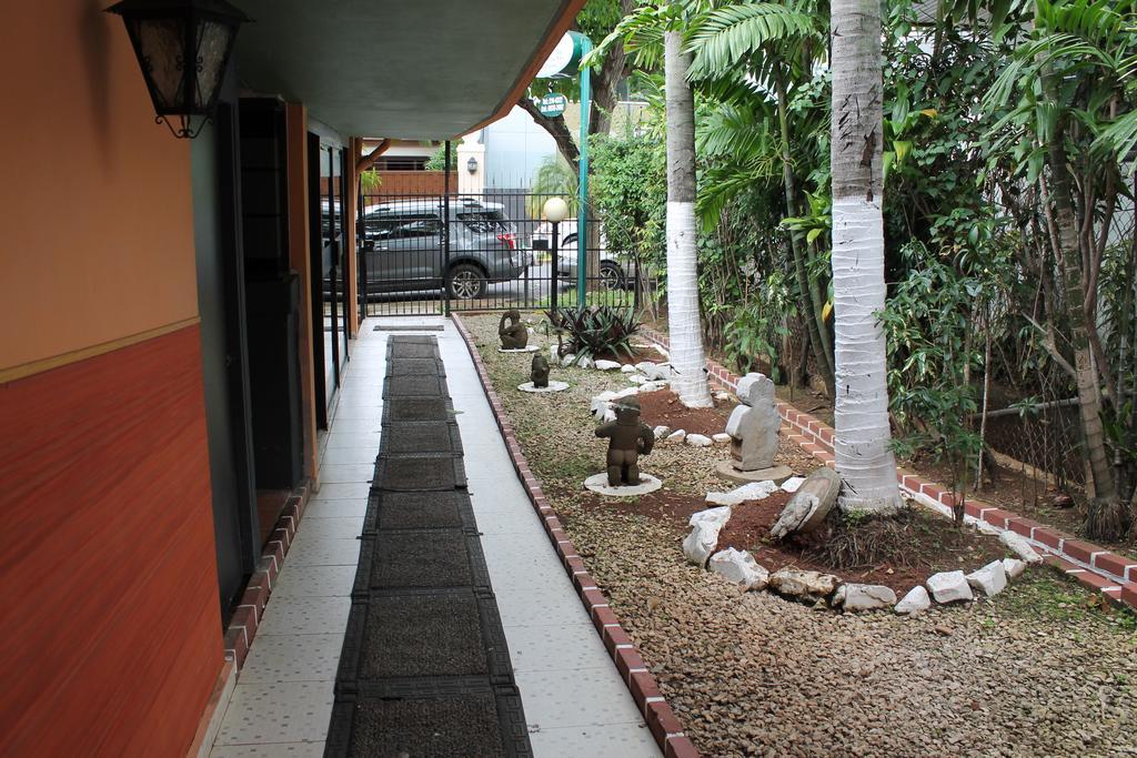 פנמה סיטי Hostal Cocos Inn מראה חיצוני תמונה