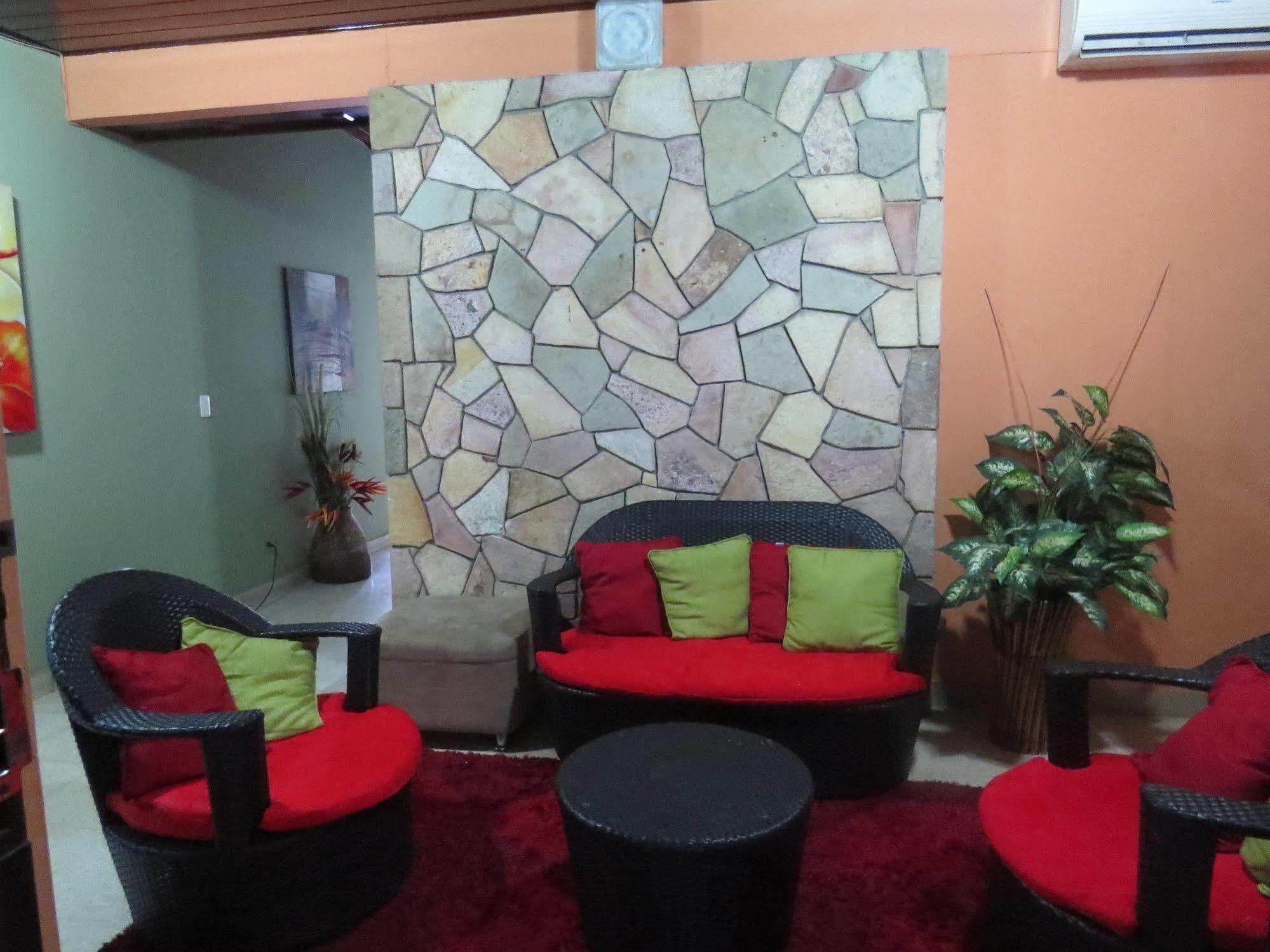 פנמה סיטי Hostal Cocos Inn מראה חיצוני תמונה