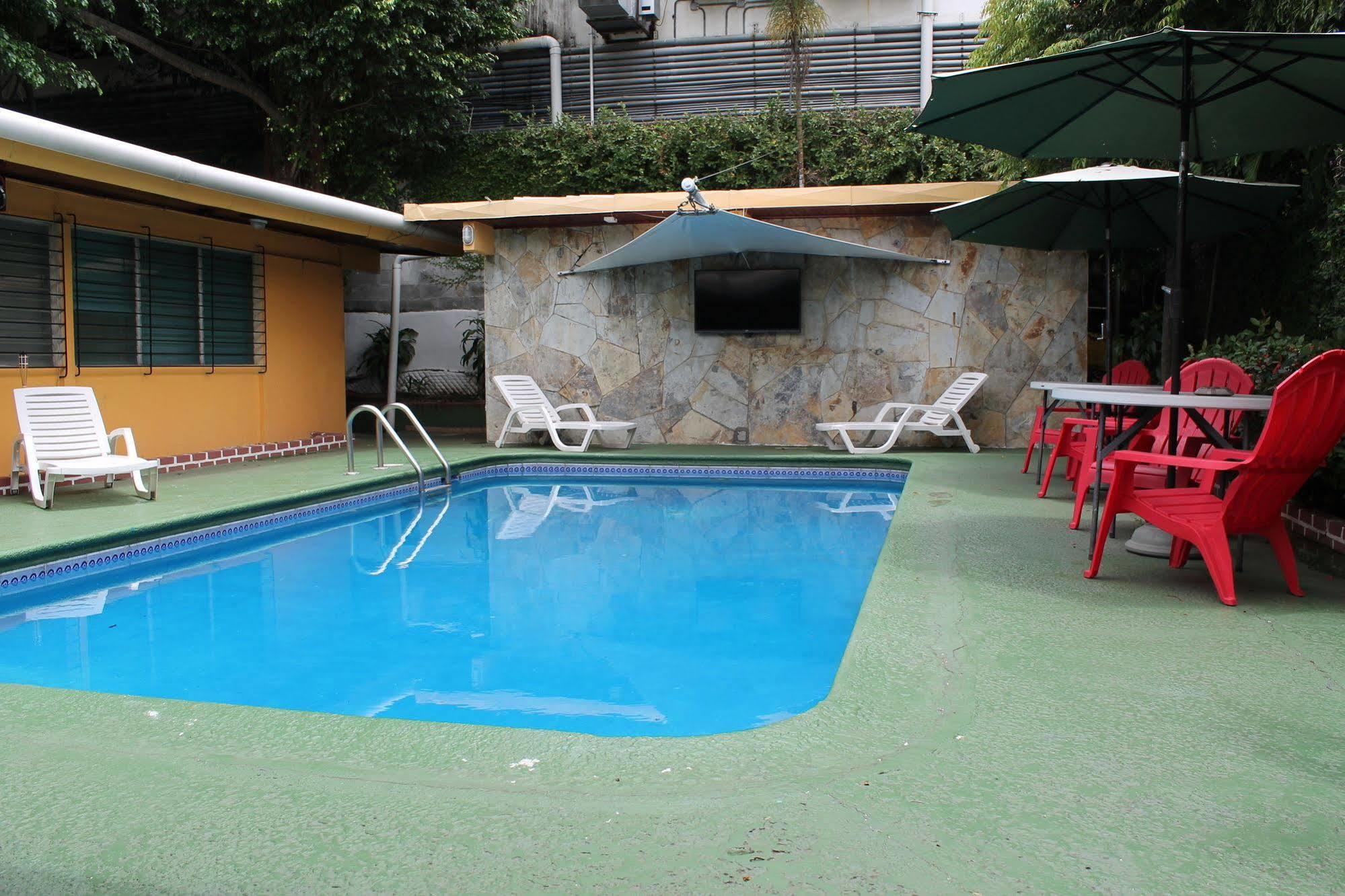 פנמה סיטי Hostal Cocos Inn מראה חיצוני תמונה