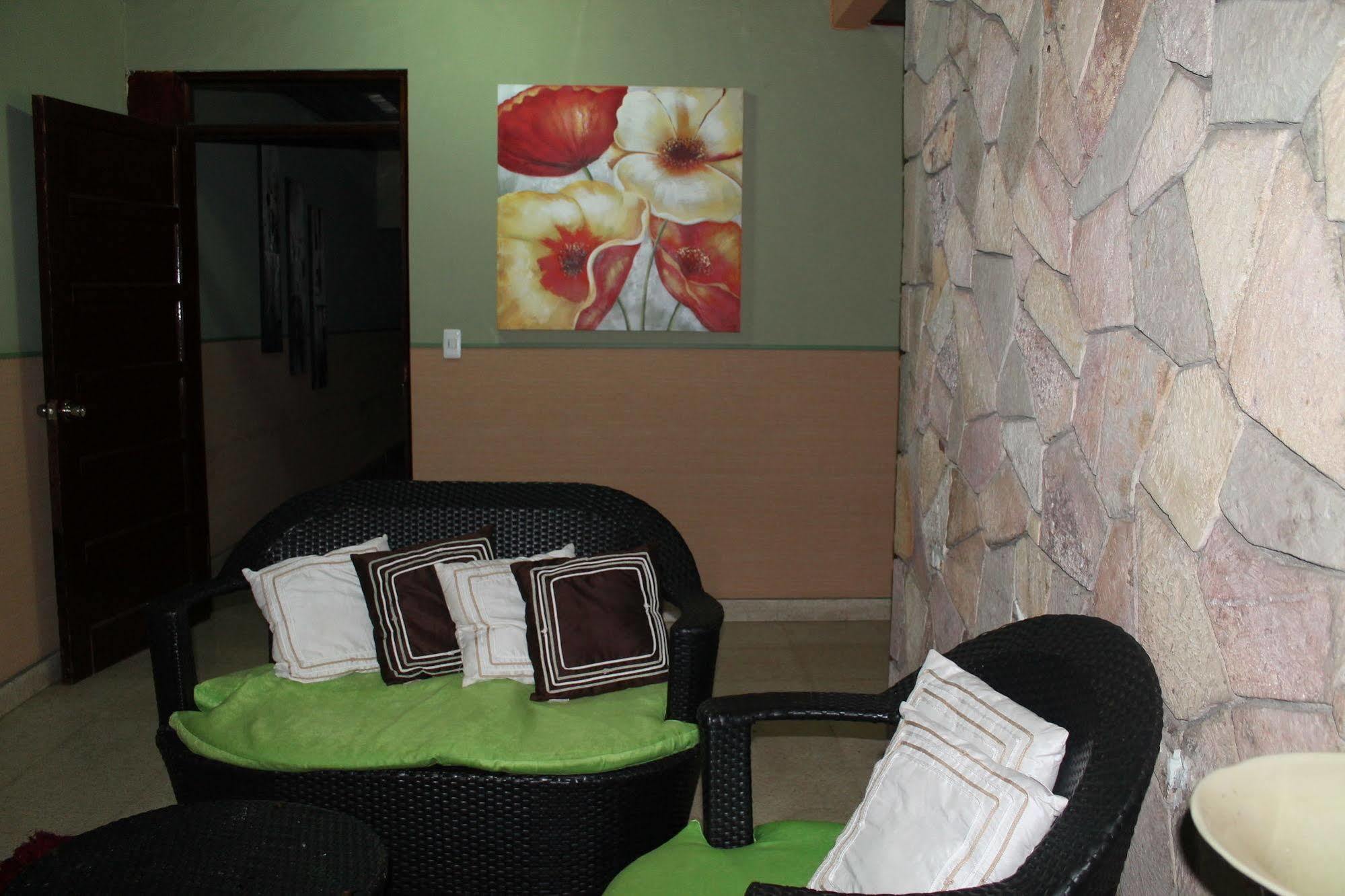 פנמה סיטי Hostal Cocos Inn מראה חיצוני תמונה